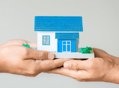 10-step checklist for writing a 2025 real estate business plan